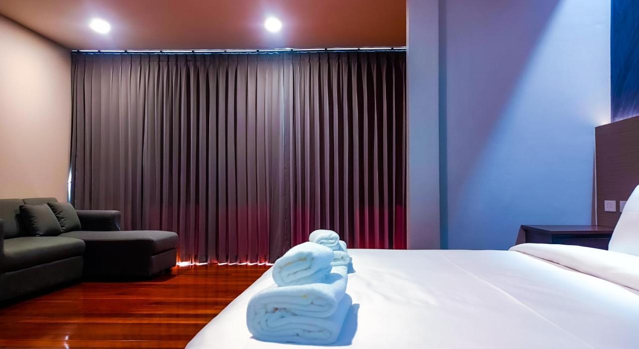 The Riva Vientiane Hotel Екстериор снимка
