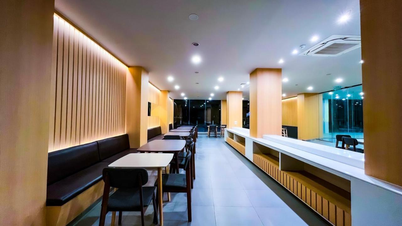 The Riva Vientiane Hotel Екстериор снимка