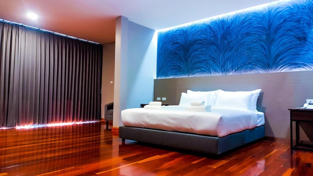 The Riva Vientiane Hotel Екстериор снимка