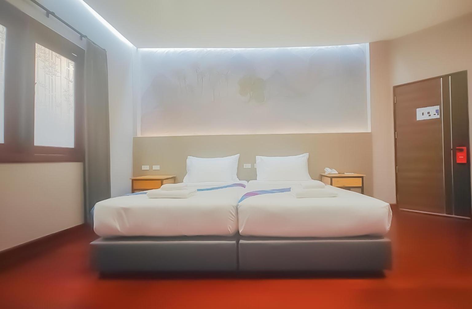 The Riva Vientiane Hotel Екстериор снимка