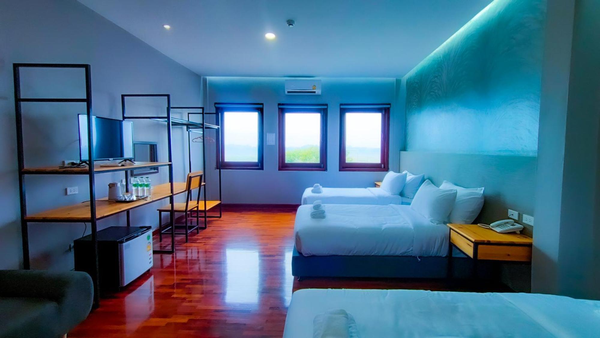 The Riva Vientiane Hotel Екстериор снимка