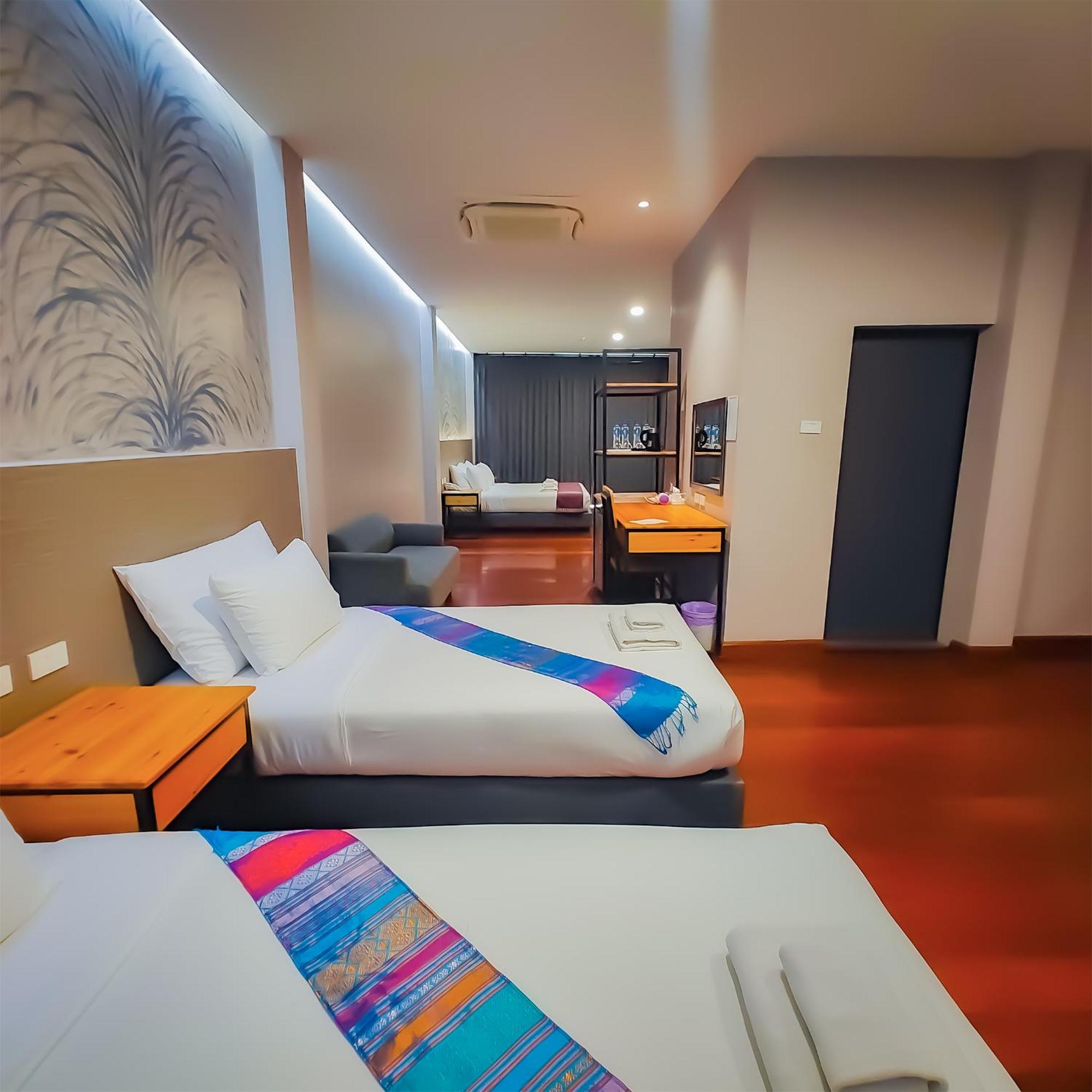 The Riva Vientiane Hotel Екстериор снимка