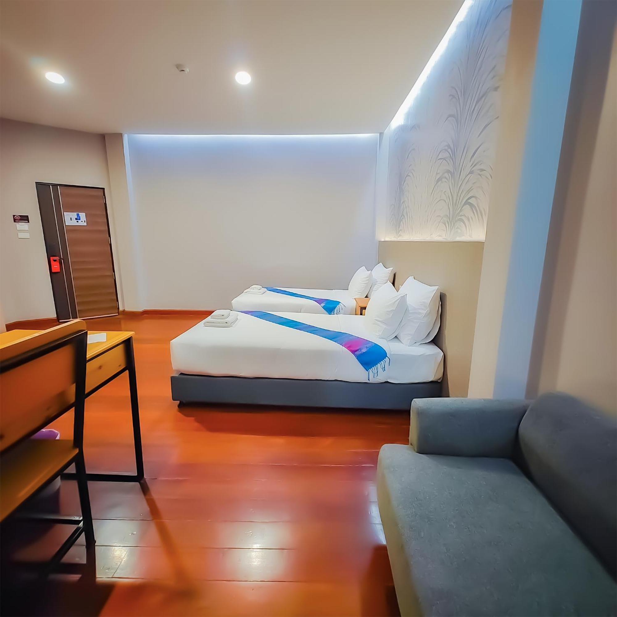 The Riva Vientiane Hotel Екстериор снимка